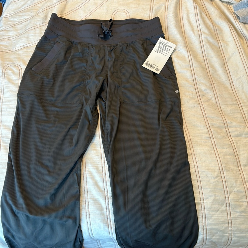 Dance studio Lululemon pant